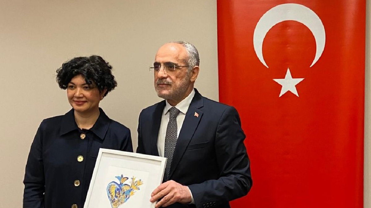 Ташева передала раднику президента Туреччини список літніх політв'язнів - кримських татар